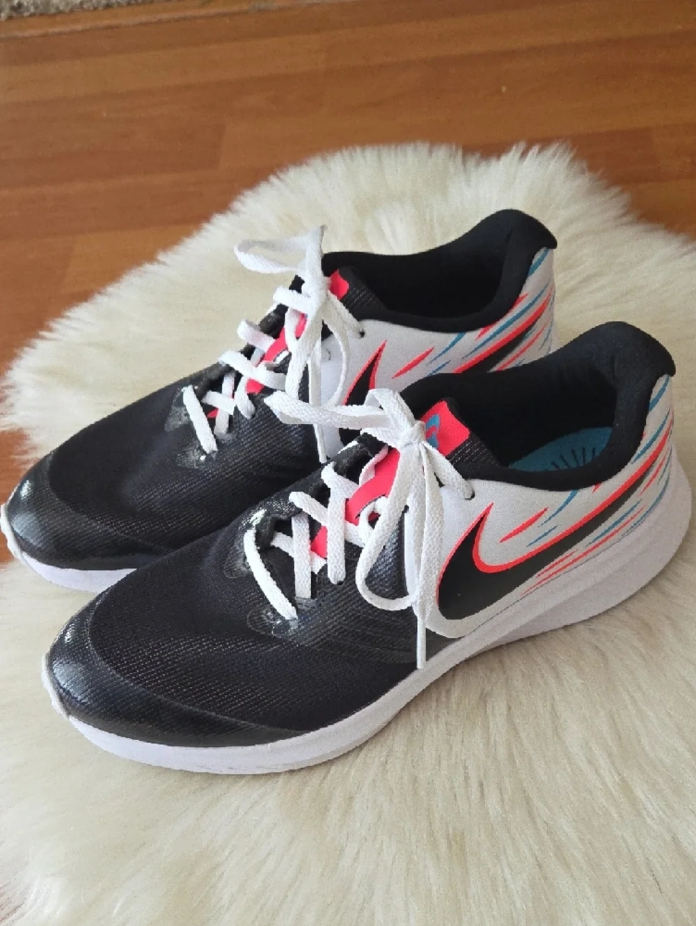Nike Youth Star Runner 2 Athletic Running Sneakers 6.5Y Youth